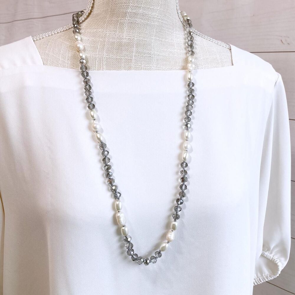 Freshwater Pearl and Faceted Bead Necklace 28"